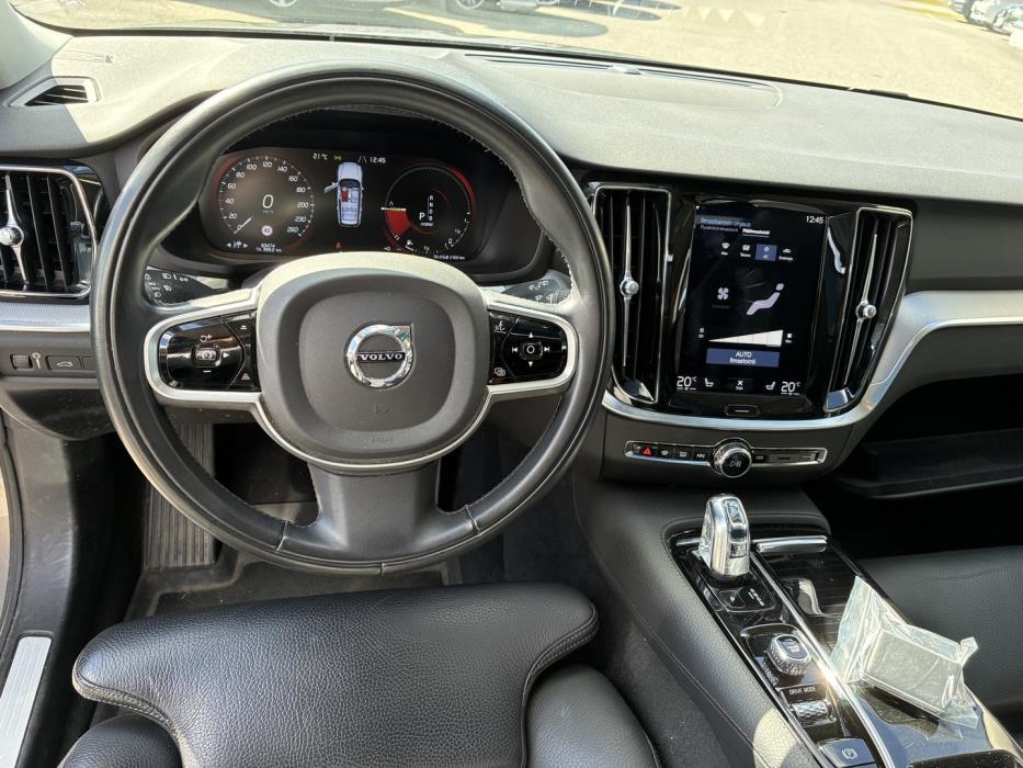 VOLVO V60 2019