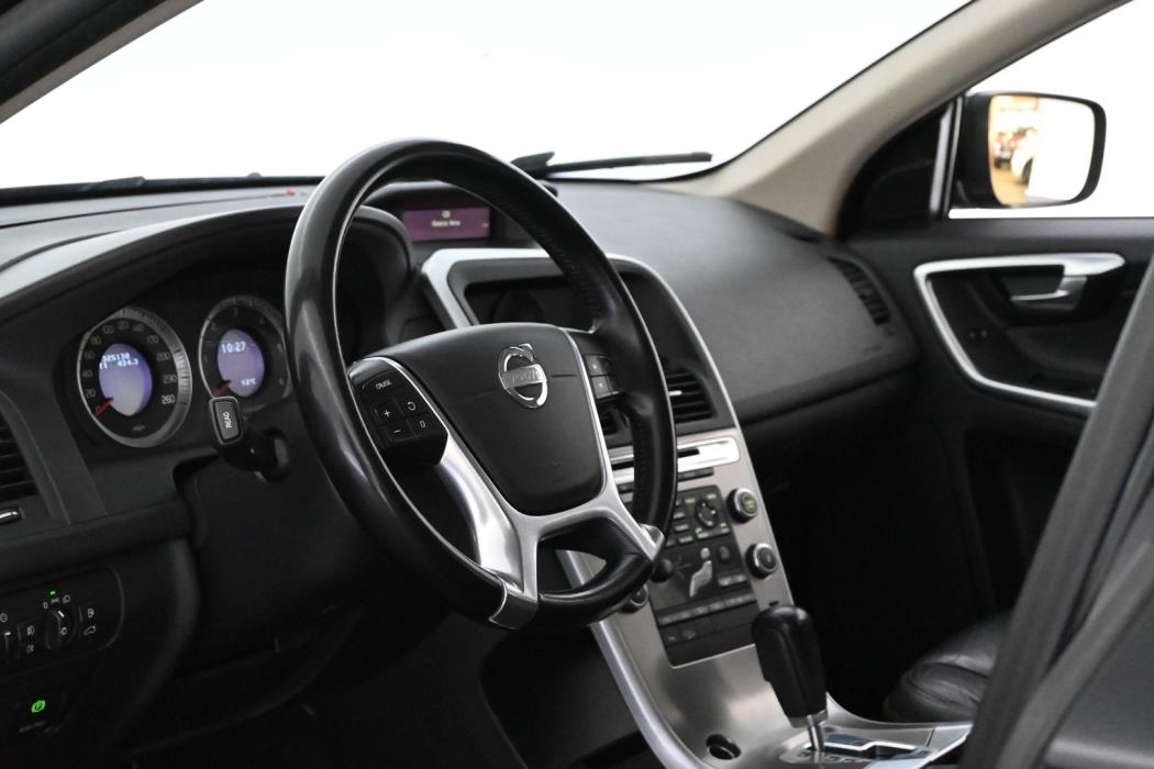 VOLVO XC60 2010