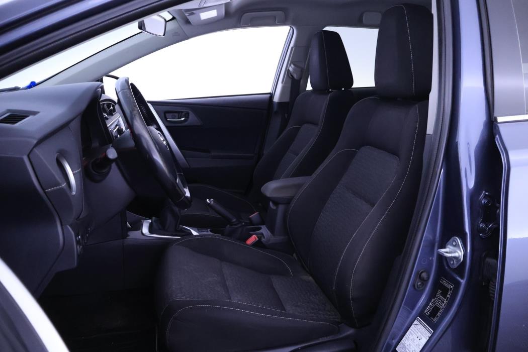 TOYOTA Auris 2014