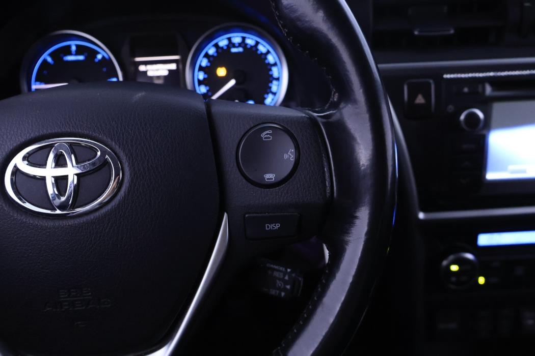 TOYOTA Auris 2014