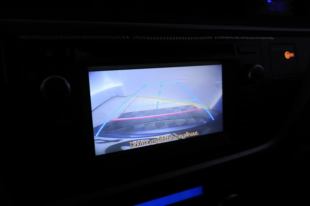 TOYOTA Auris 2014