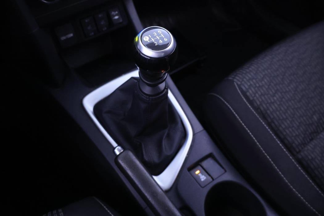 TOYOTA Auris 2014