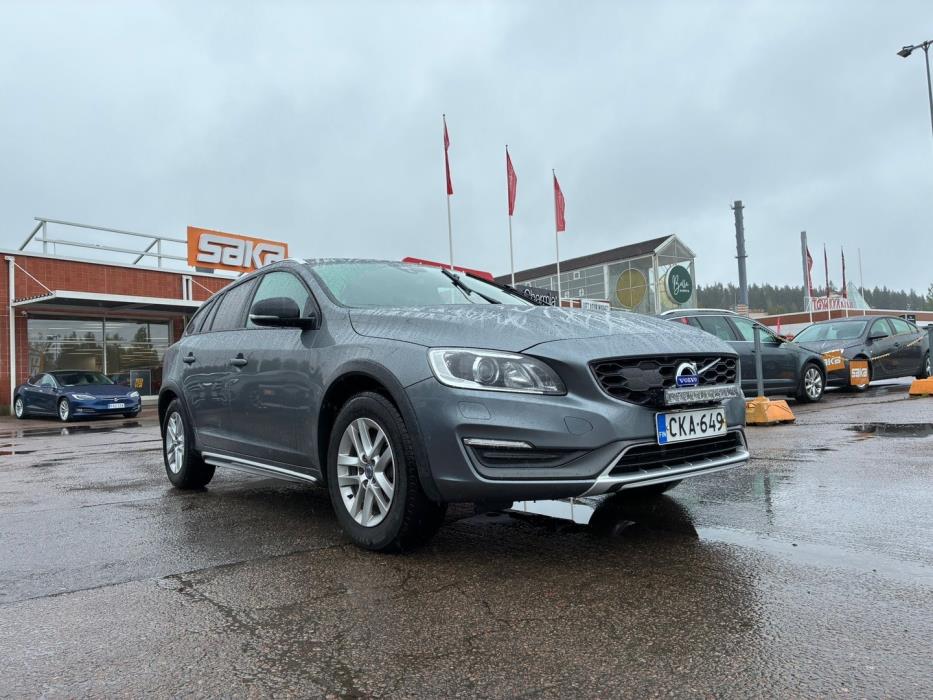 VOLVO V60 Cross Country 2016