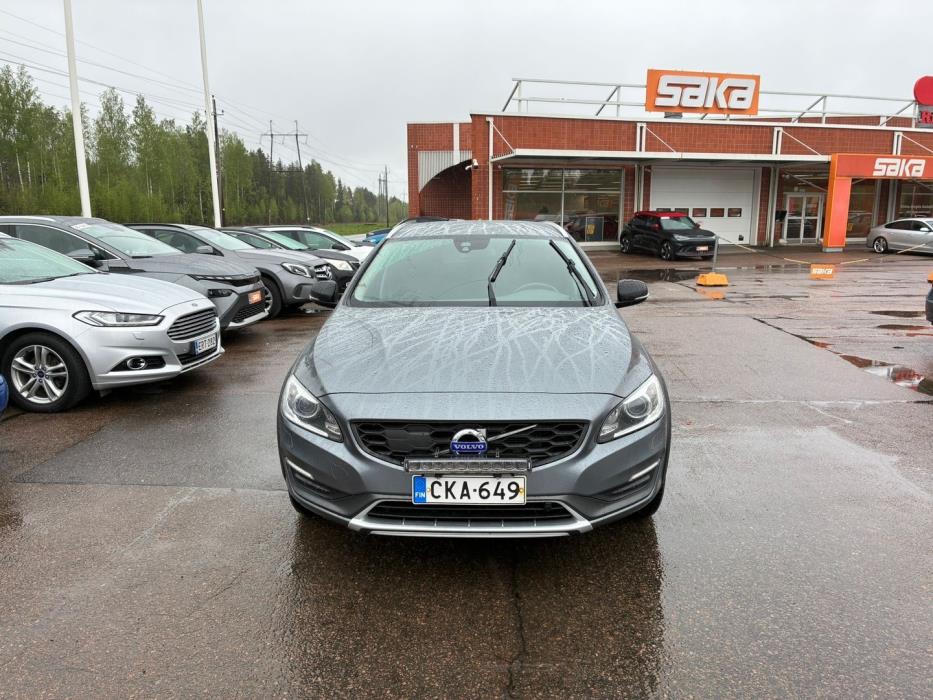 VOLVO V60 Cross Country 2016