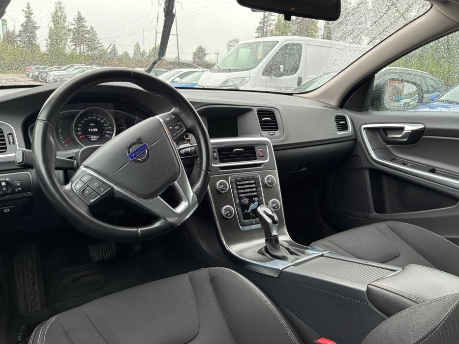 VOLVO V60 Cross Country 2016