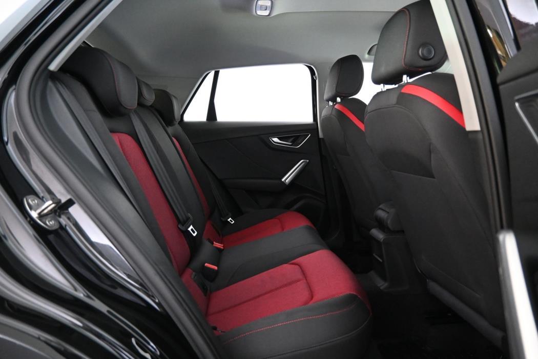 AUDI Q2 2017
