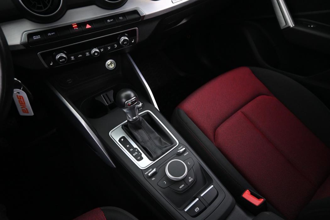 AUDI Q2 2017