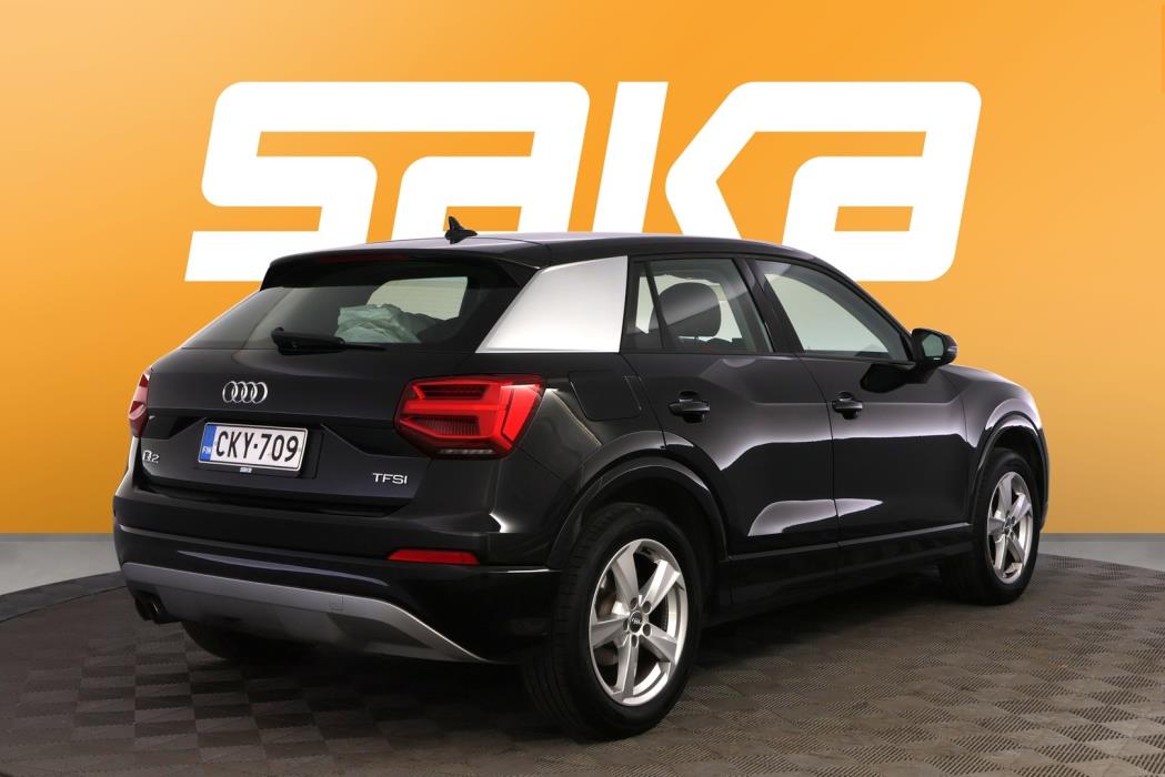 AUDI Q2 2017