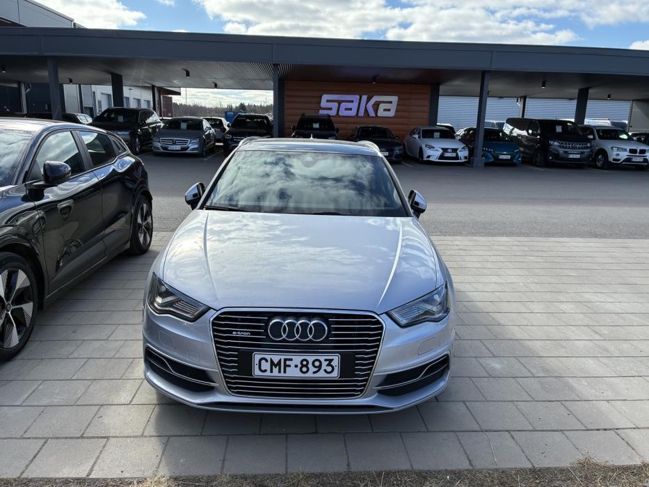 AUDI A3 2015