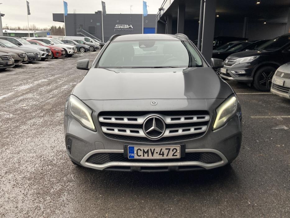 MERCEDES-BENZ GLA 2019