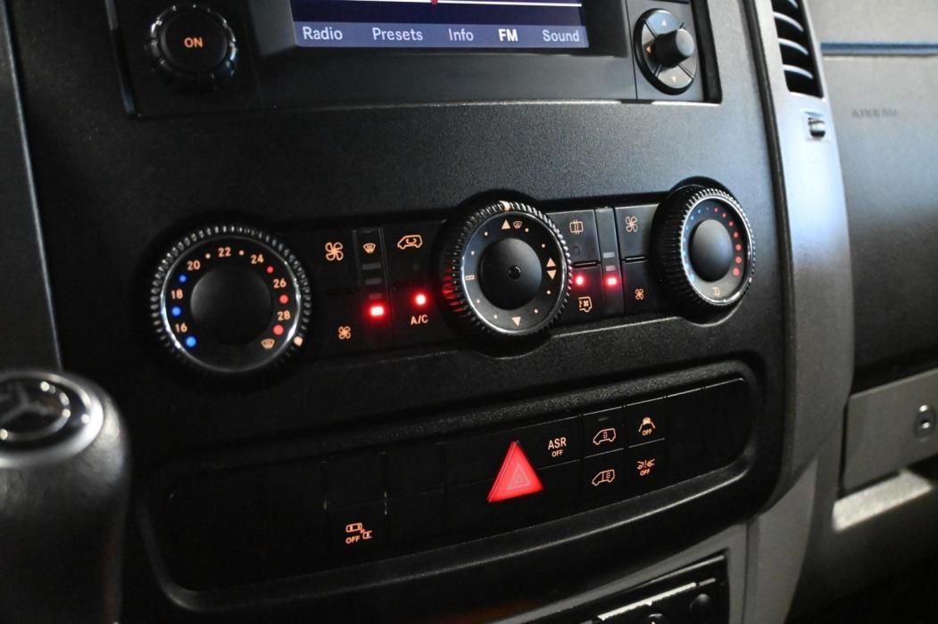 MERCEDES-BENZ Sprinter 2014