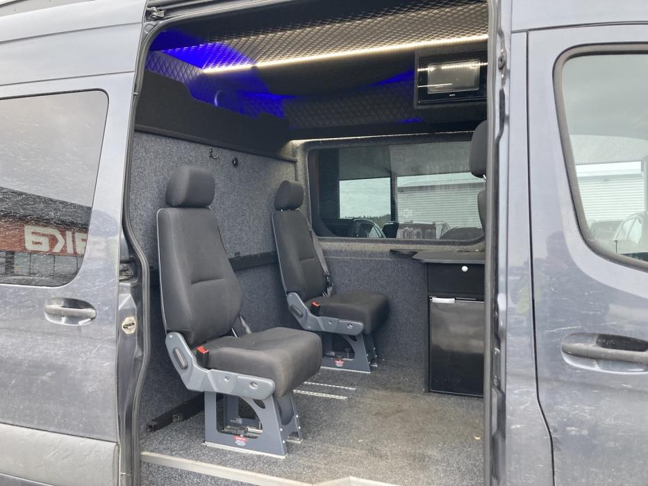 MERCEDES-BENZ Sprinter 2021