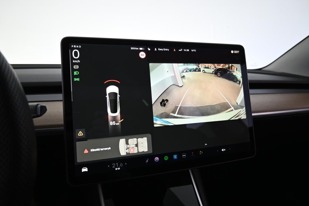 TESLA Model 3 2020