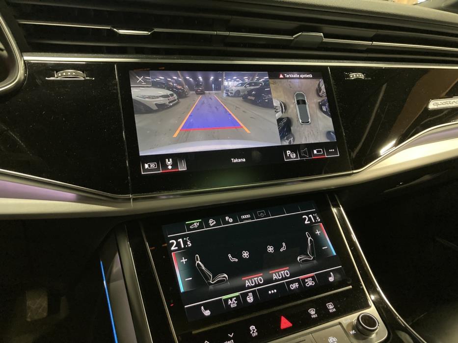 AUDI Q7 2021