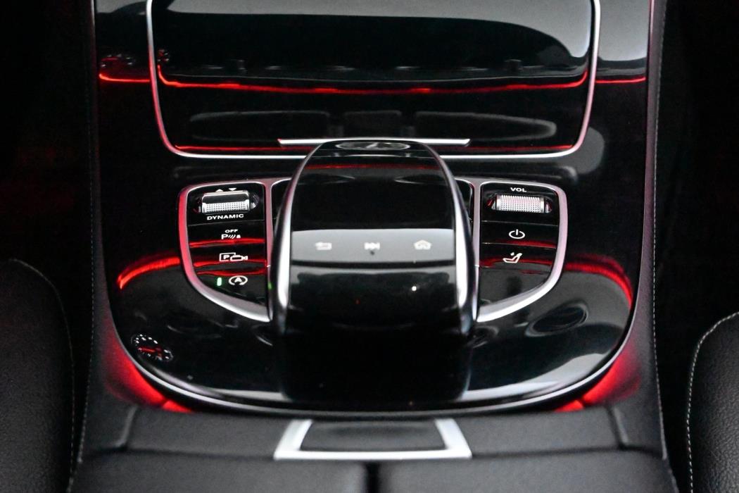 MERCEDES-BENZ E 2018