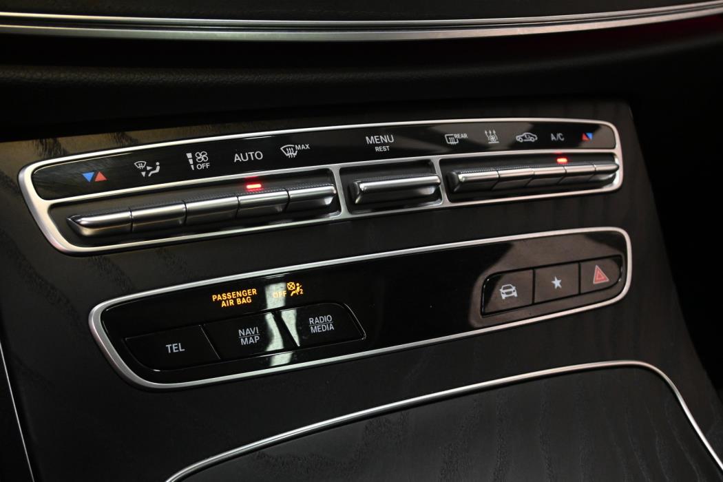 MERCEDES-BENZ E 2021