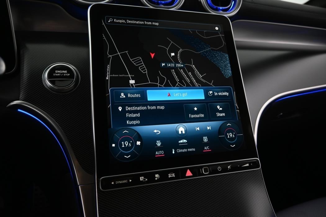 MERCEDES-BENZ GLC 2023