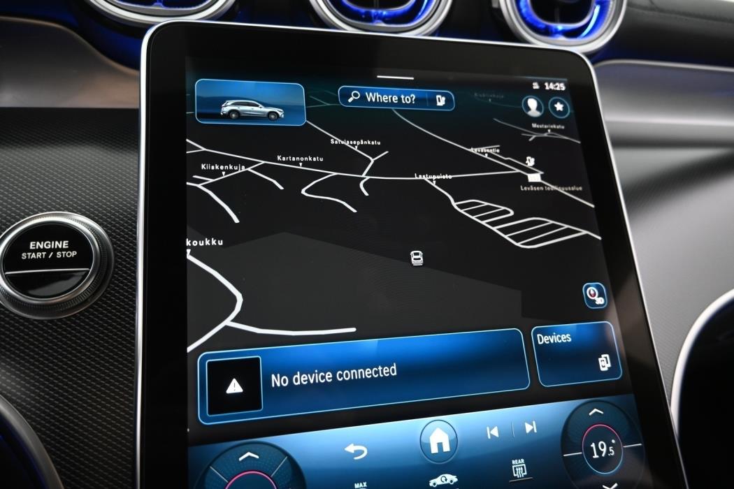 MERCEDES-BENZ GLC 2023