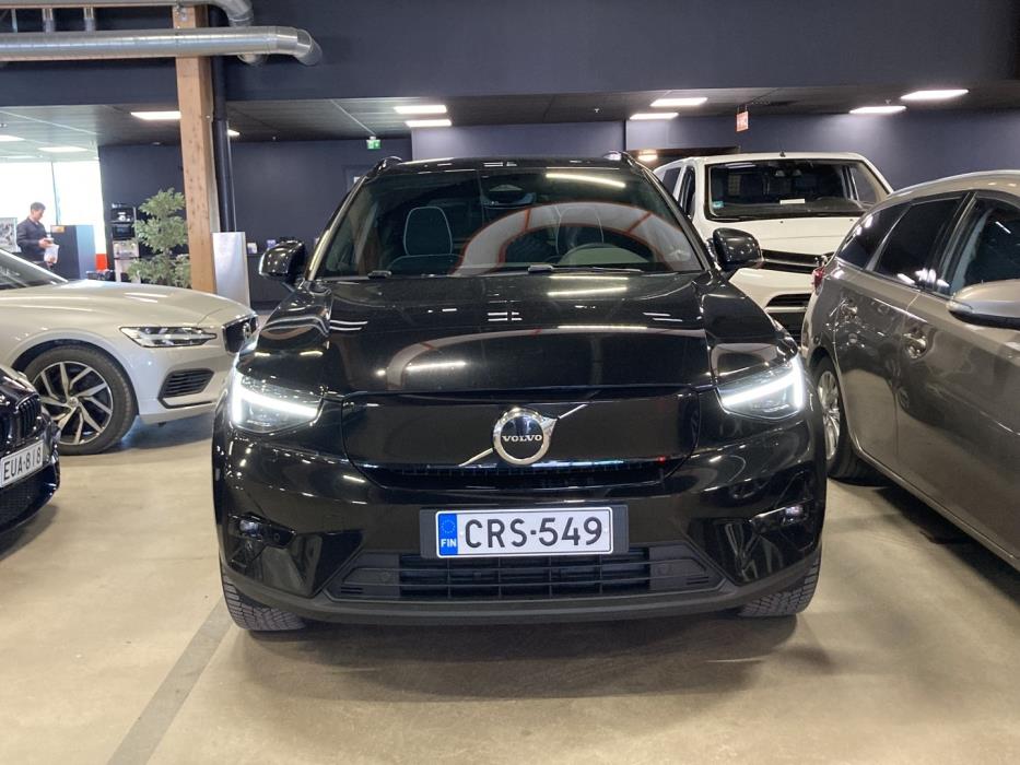 VOLVO XC40 2024