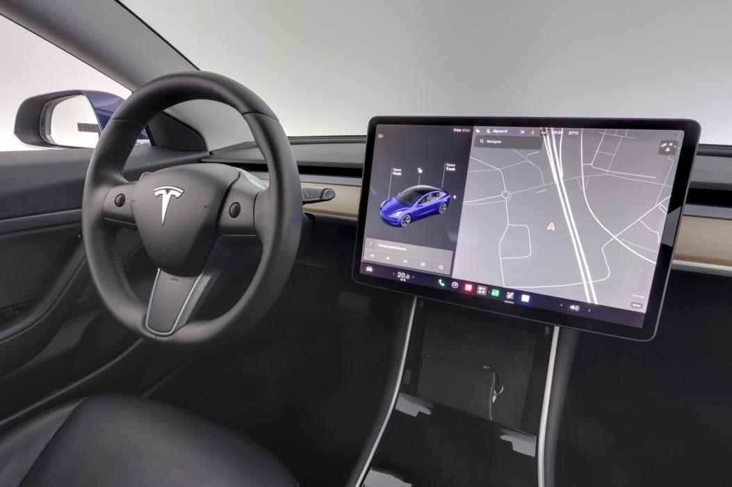TESLA Model 3 2020