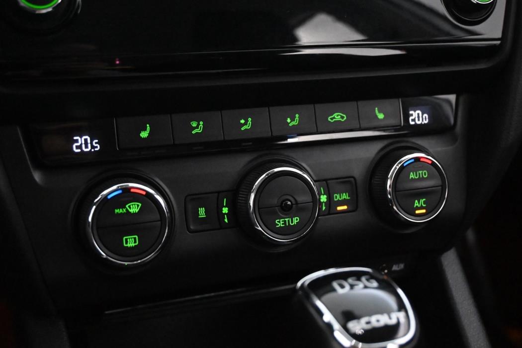 SKODA Octavia 2015