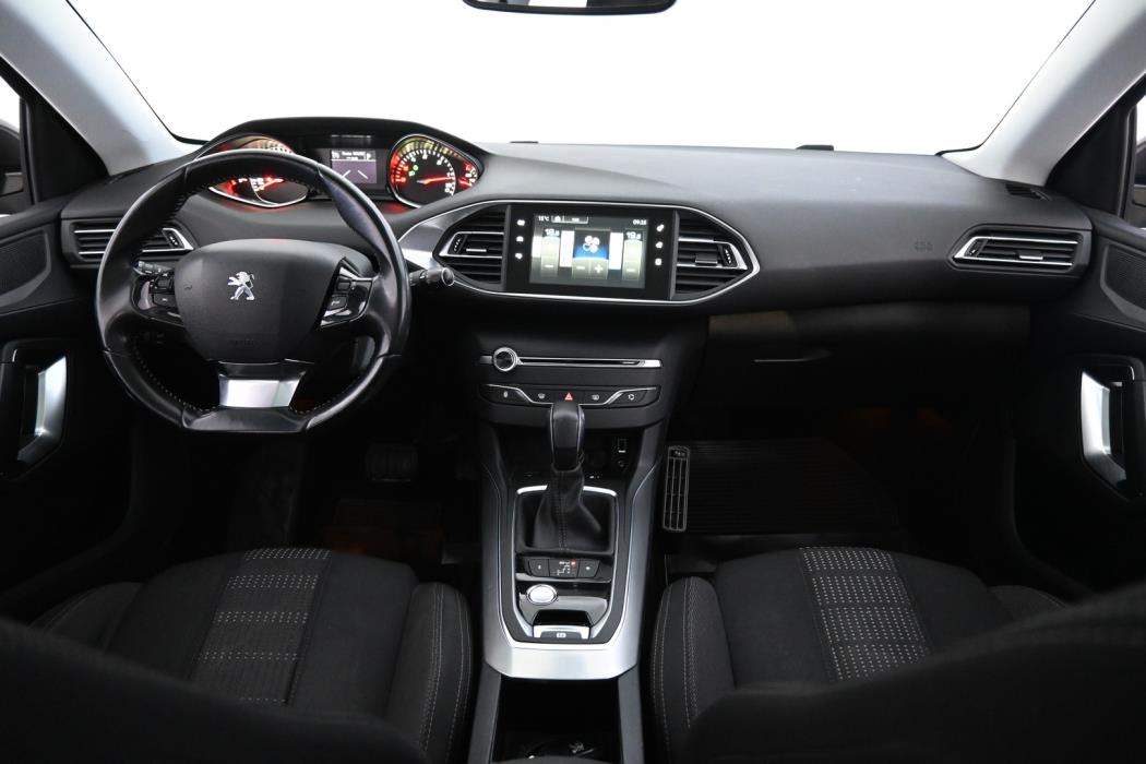 PEUGEOT 308 2015
