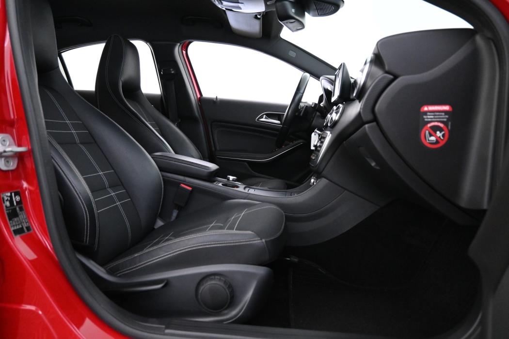 MERCEDES-BENZ A 2013