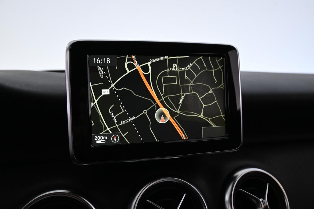 MERCEDES-BENZ A 2013