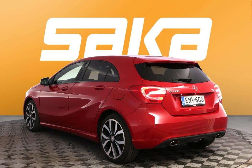 MERCEDES-BENZ A 2013