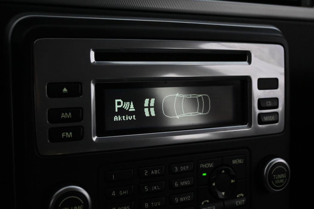 VOLVO V70 2011