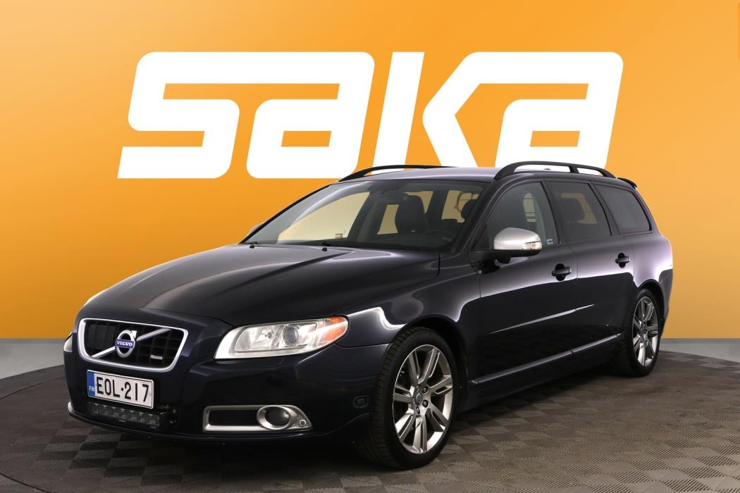 VOLVO V70 2011