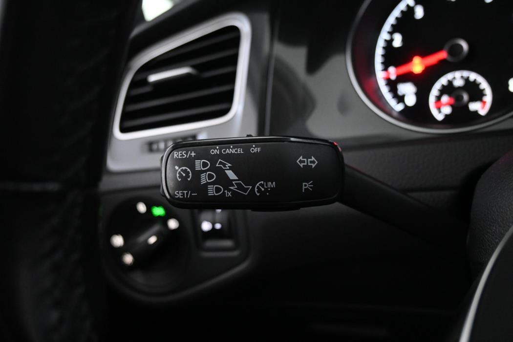 VOLKSWAGEN Golf 2017