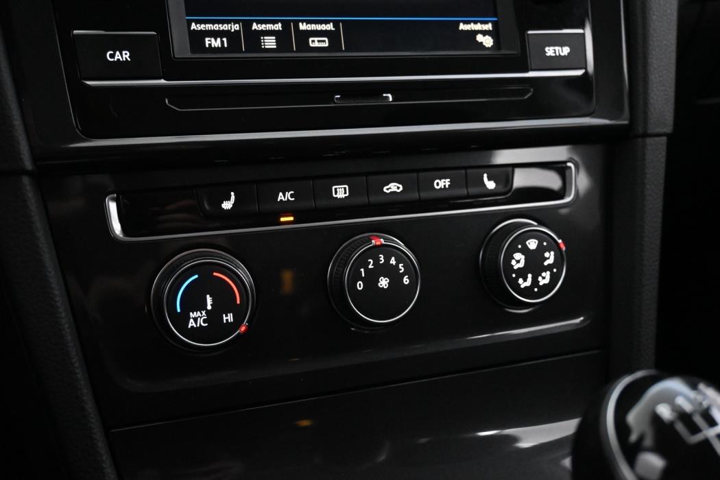 VOLKSWAGEN Golf 2017