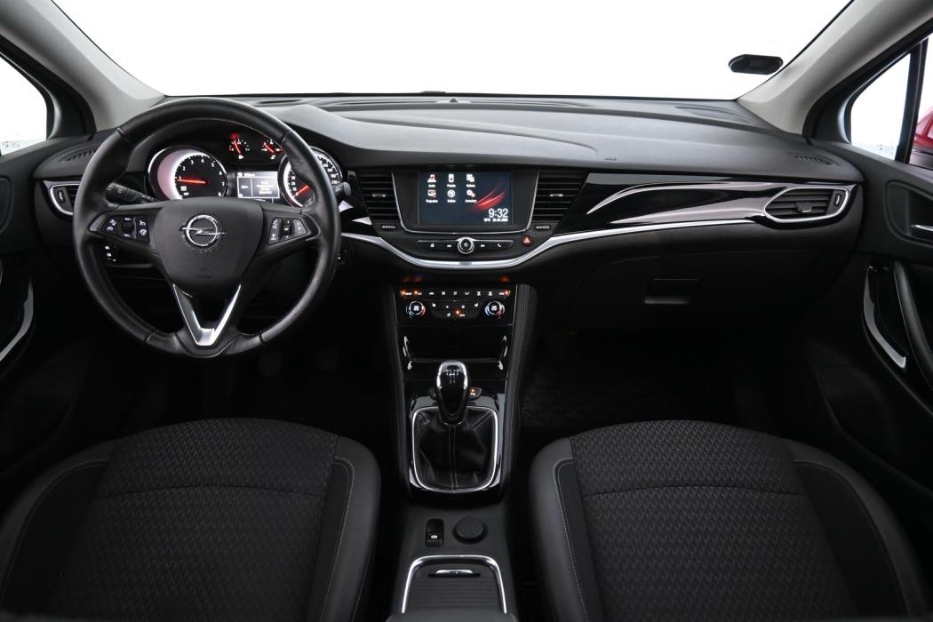 OPEL Astra 2018