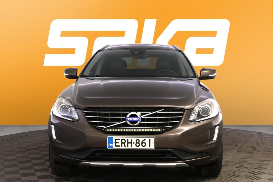 VOLVO XC60 2017