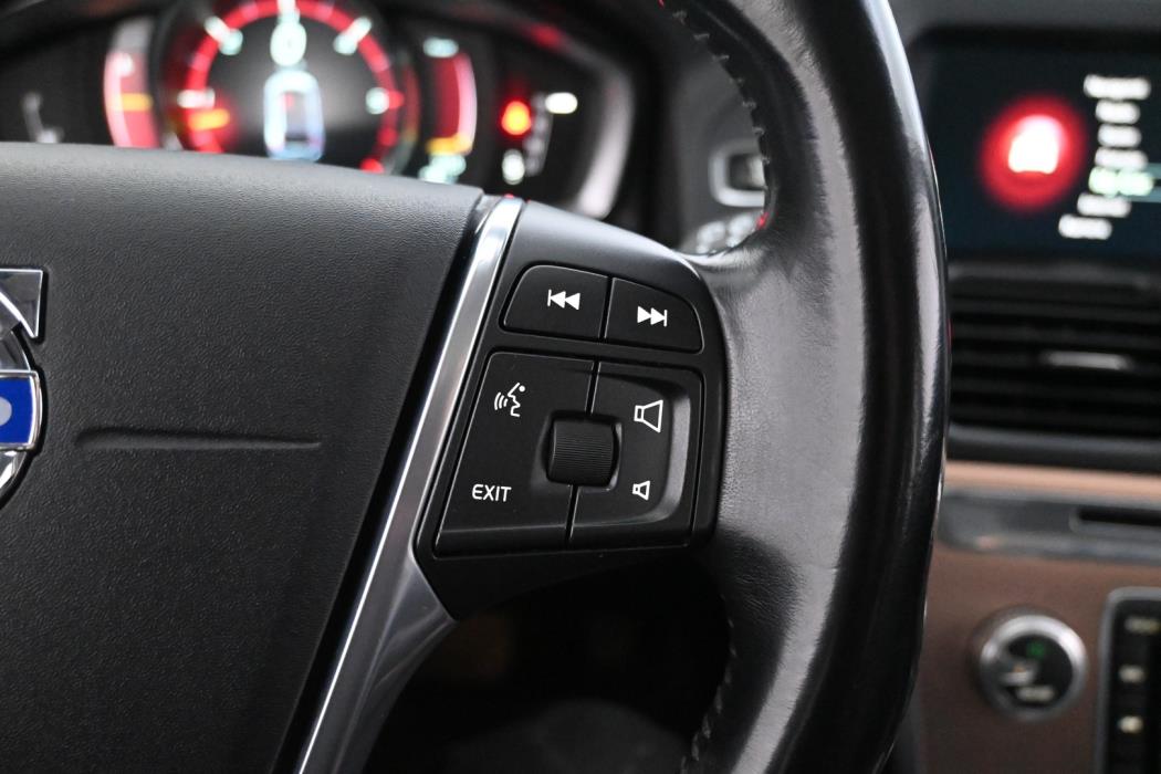 VOLVO XC60 2017