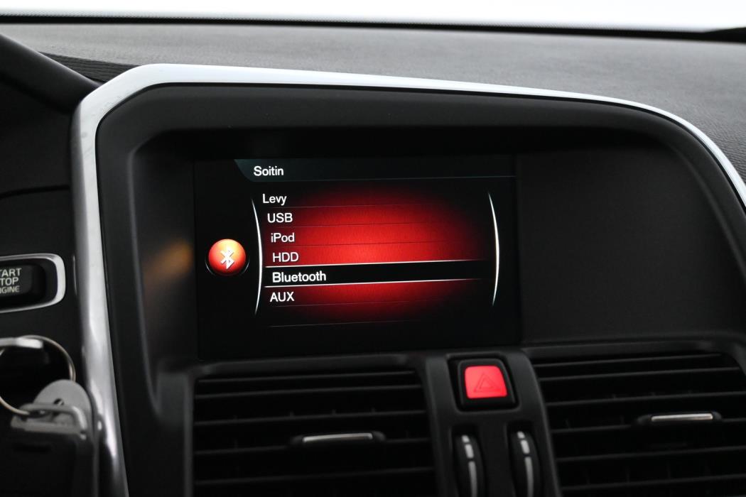 VOLVO XC60 2017