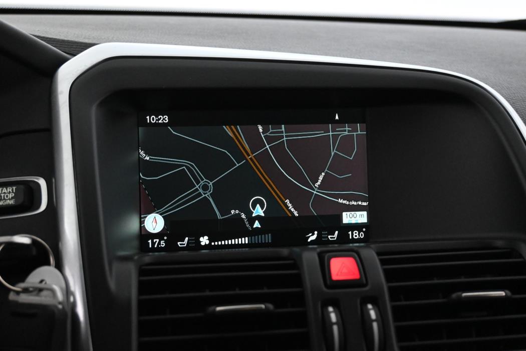 VOLVO XC60 2017