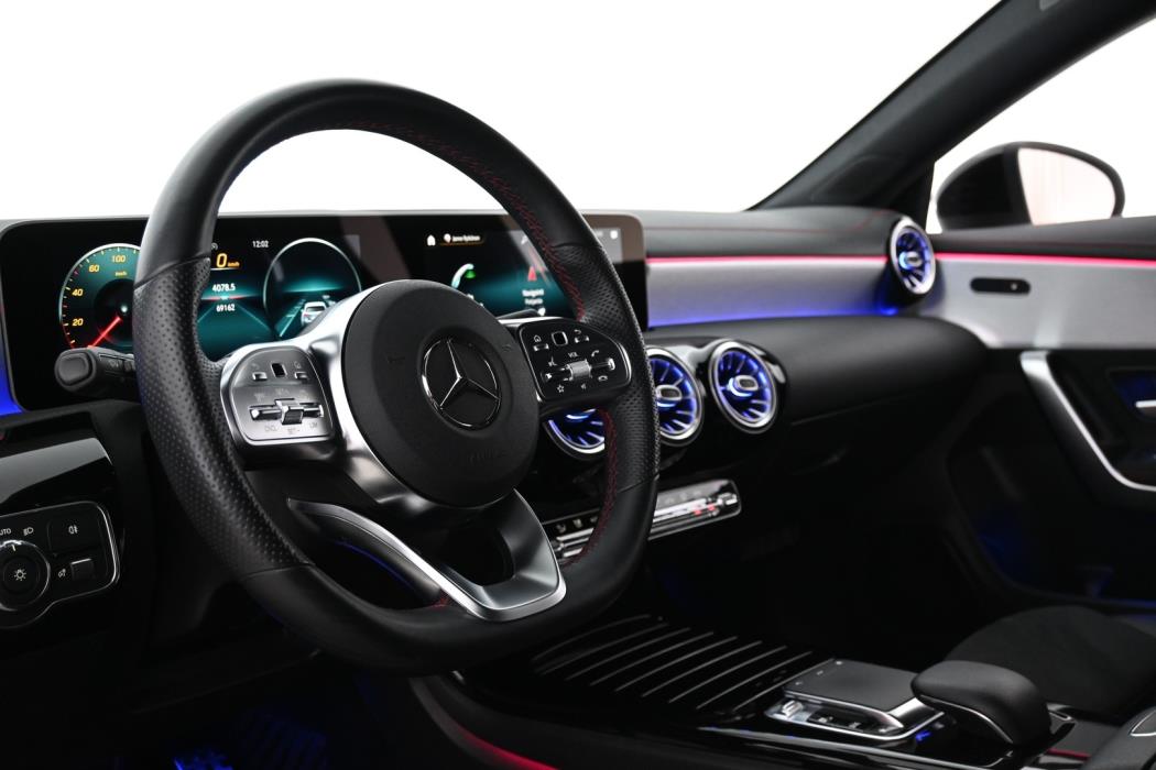 MERCEDES-BENZ CLA 2020