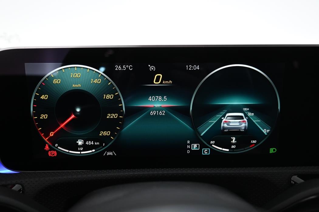 MERCEDES-BENZ CLA 2020