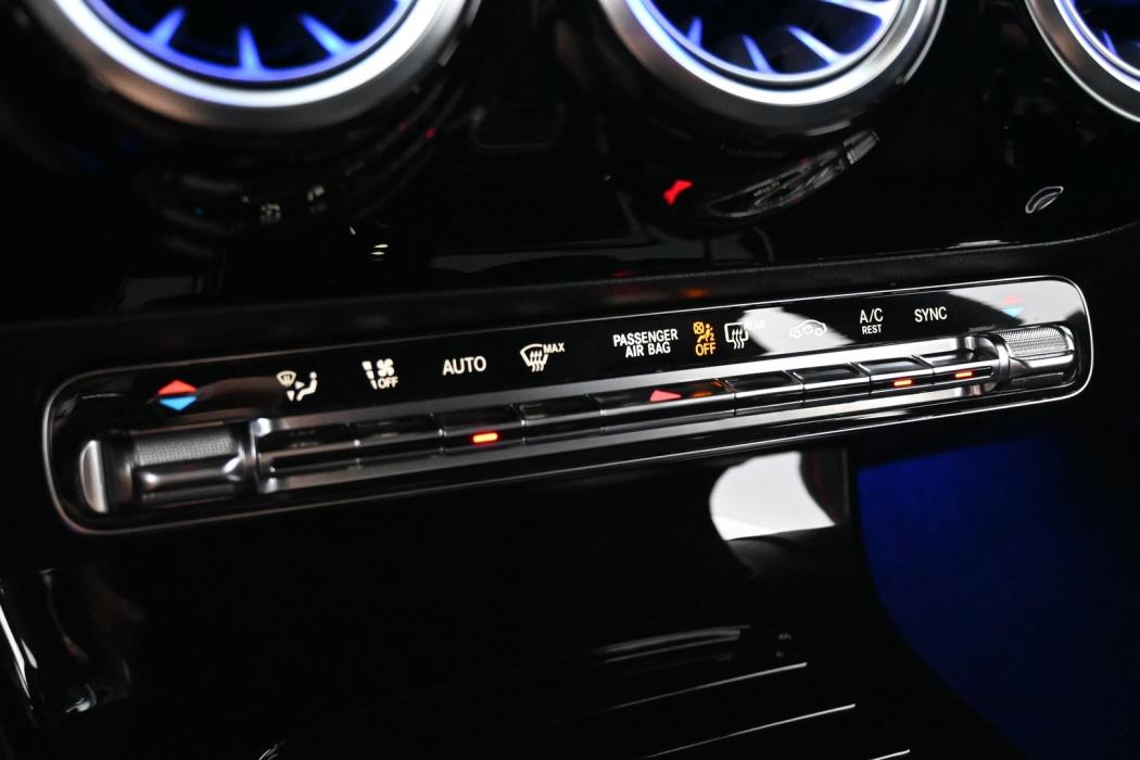 MERCEDES-BENZ CLA 2020