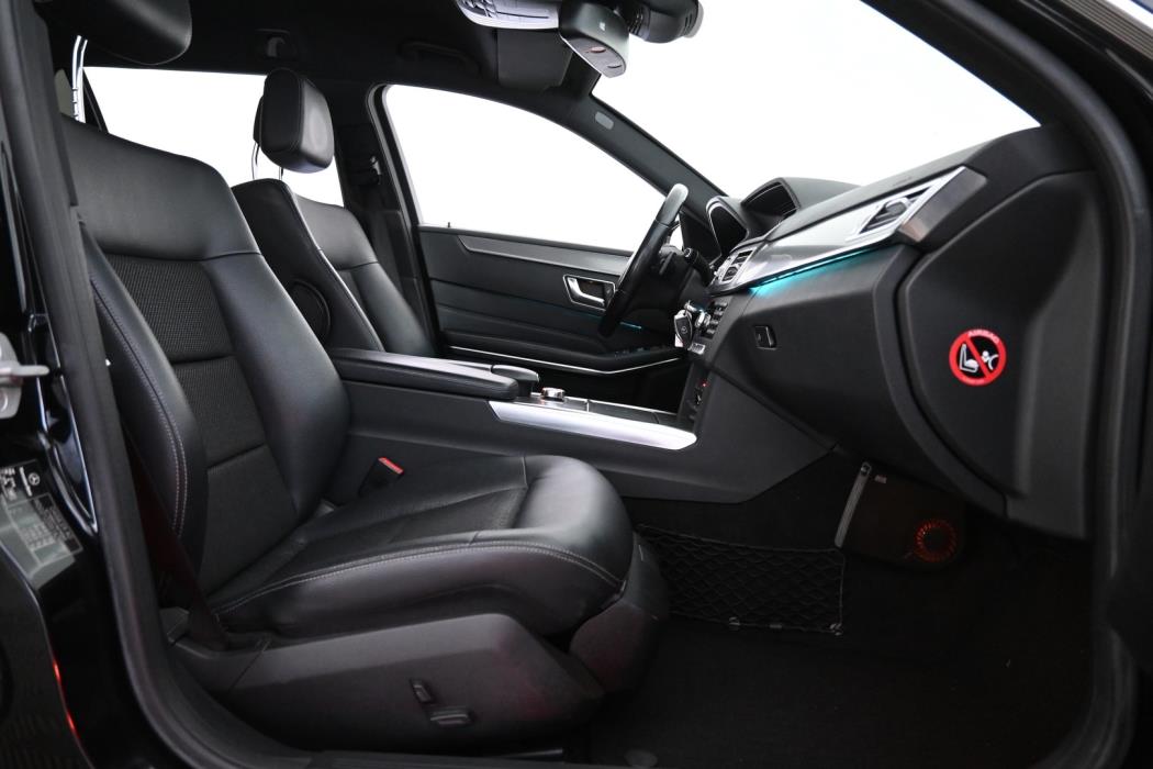 MERCEDES-BENZ E 2013