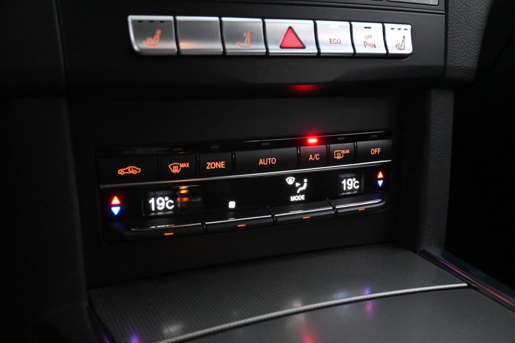MERCEDES-BENZ E 2013