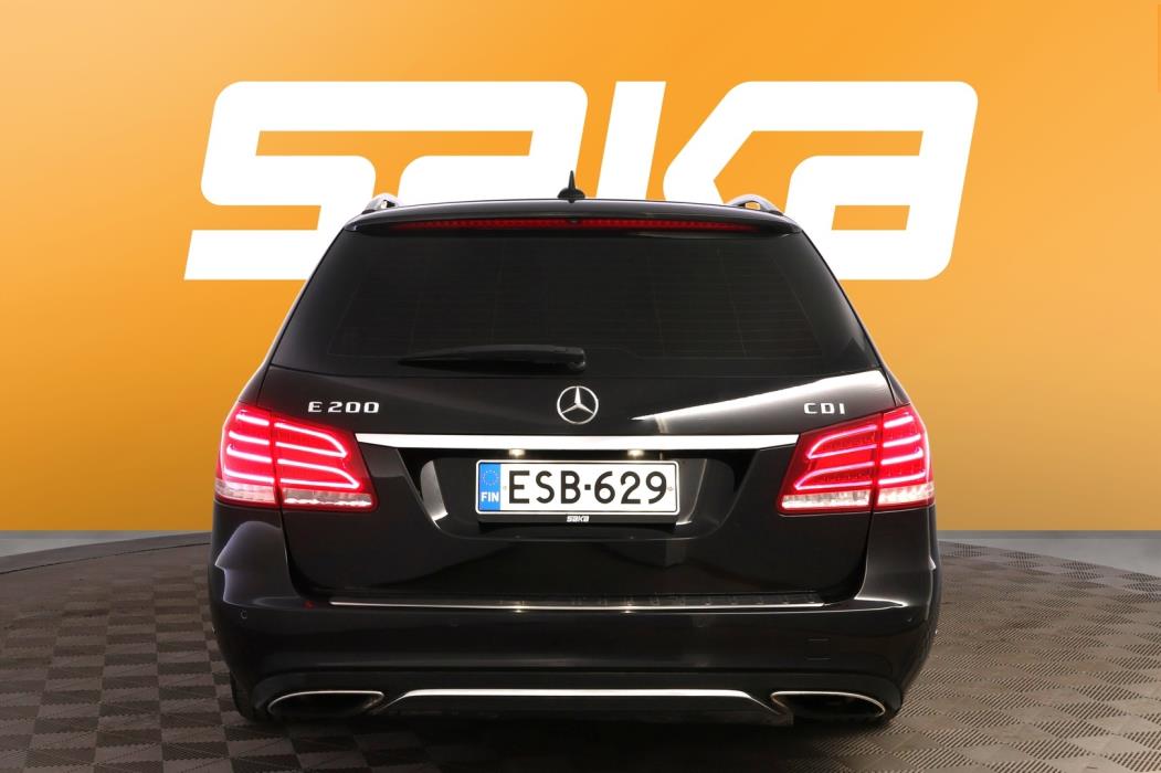 MERCEDES-BENZ E 2013