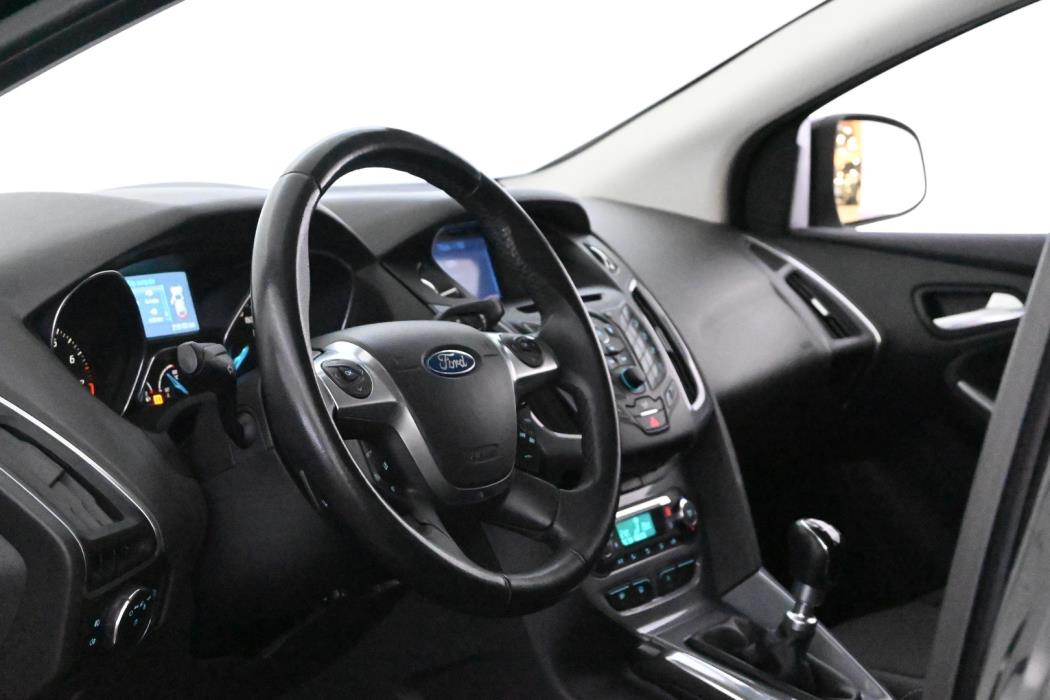 FORD Focus 2011