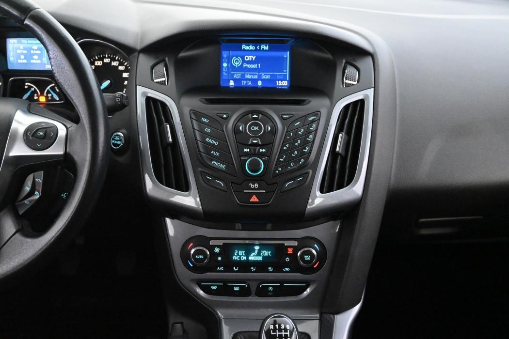 FORD Focus 2011