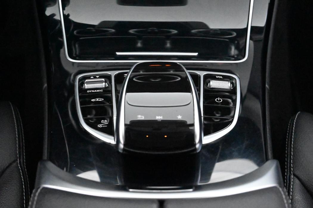 MERCEDES-BENZ C 2016