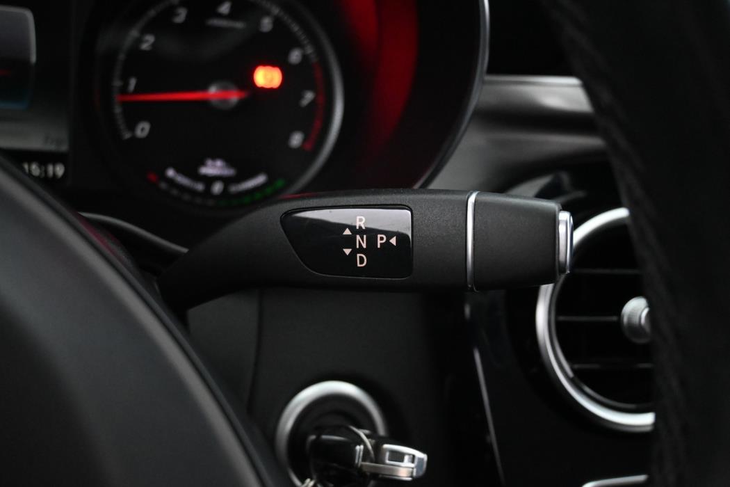 MERCEDES-BENZ C 2016