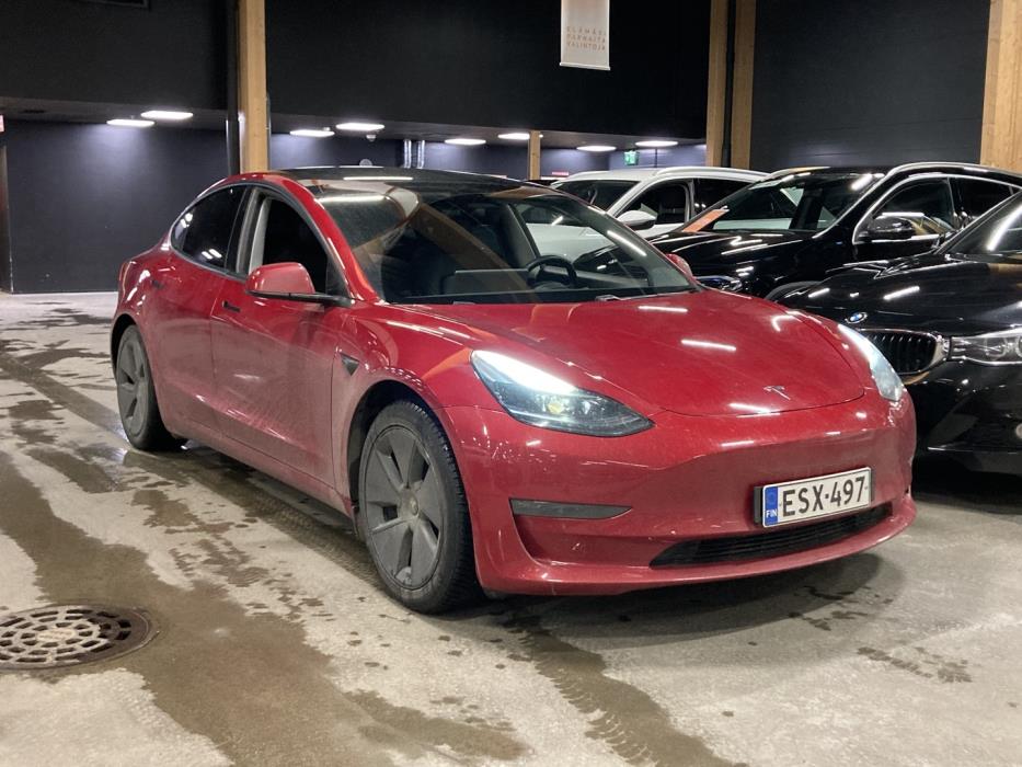 TESLA Model 3 2021