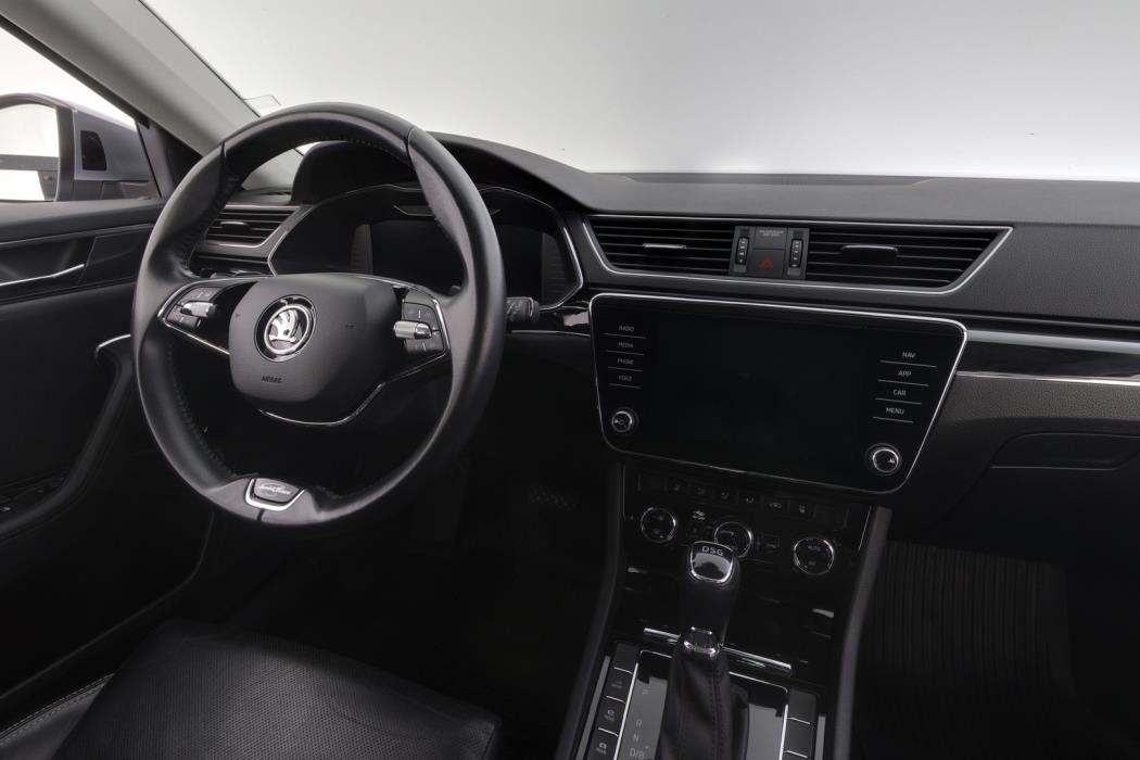 SKODA Superb 2021